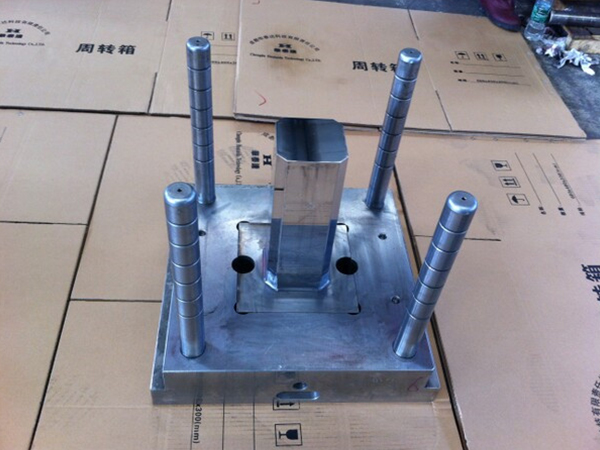 模具(ju)設計(ji)